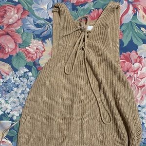 sweater tank top been wore once